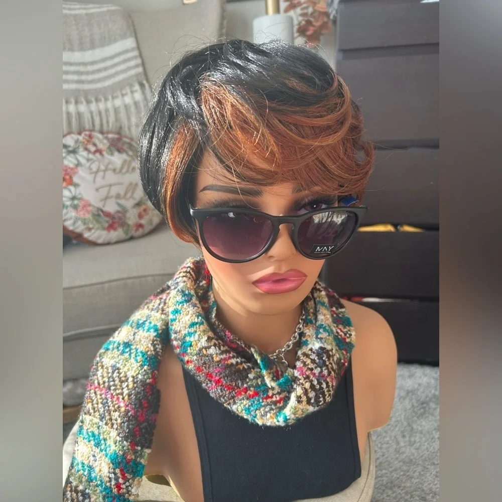✨Like NEW Sensationnel Natural Pixie Bob Wig Honey Blonde Orange highlights
